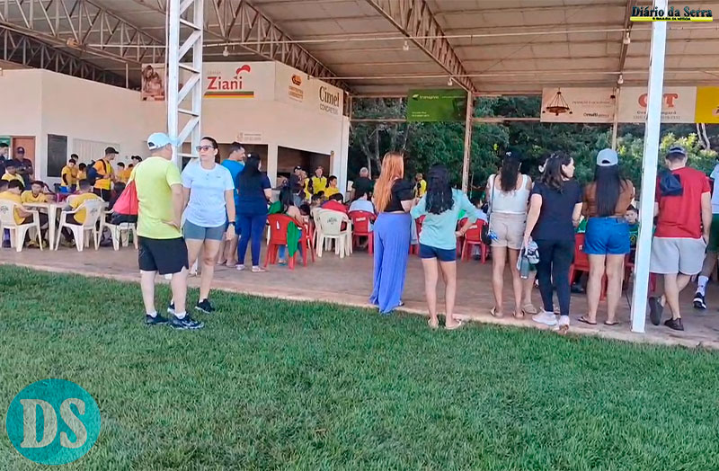 ESPORTE DE BASE E COMUNIDADE - Escolinha do Seu Ivo vence a Copa Rotary no CTG Aliança da Serra