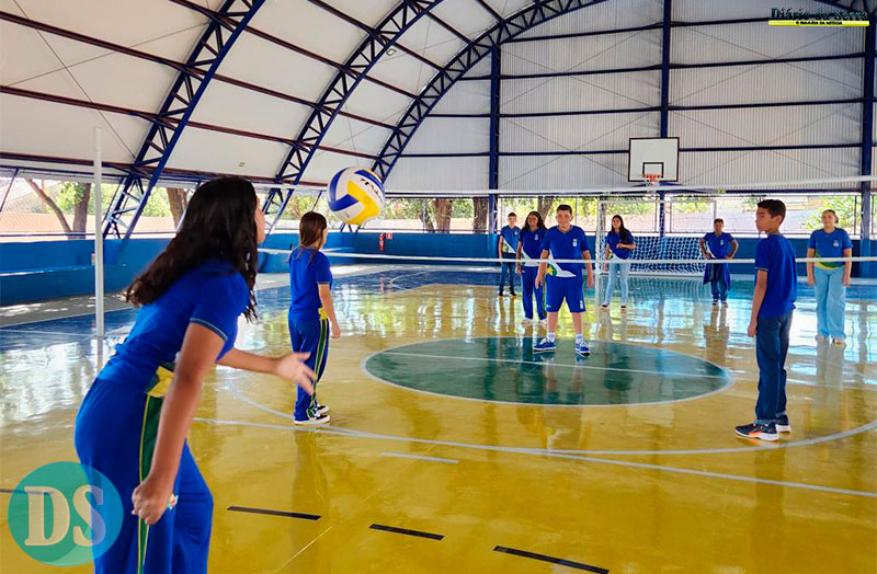 EM TANGARÁ DA SERRA – Seduc entrega nova quadra poliesportiva da Escola Estadual Jada Torres