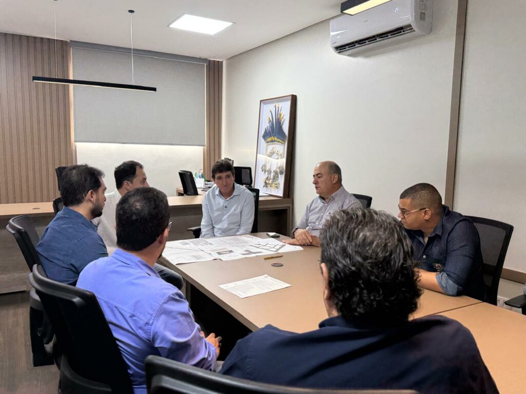 Prefeito Vander Masson assina ordem de serviço para recuperação e revitalização da Avenida Brasil e Parque Universitário