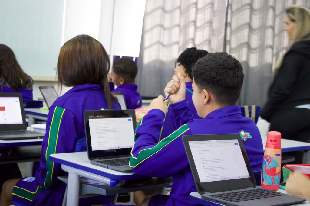 EDUCAÇÃO FINANCEIRA - Parceria entre Seduc e Sicredi reforça programa de Educação Financeira da Rede Estadual de Ensino