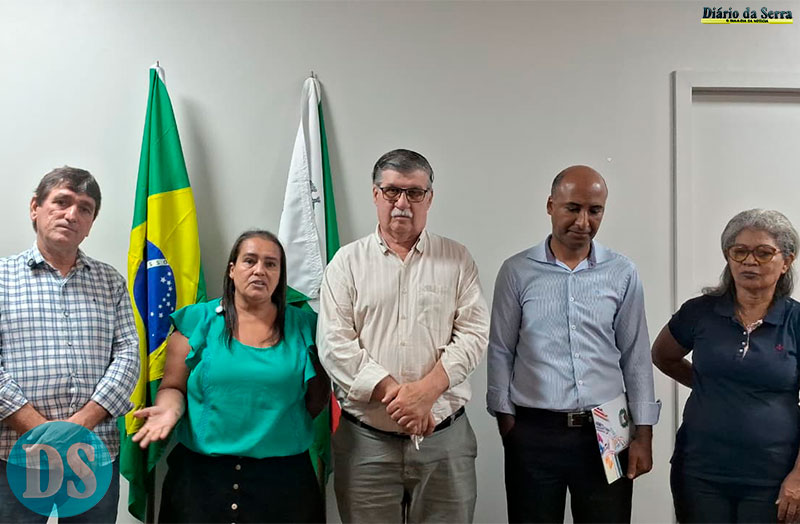 Prefeitura celebra convênio para fomento do Projeto Mãos que Criam