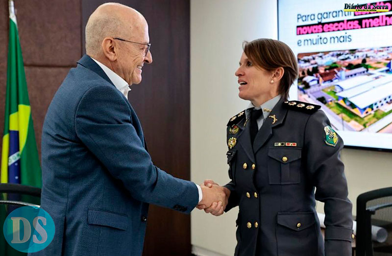 PRIMEIRA MULHER – Governador Otaviano Pivetta anuncia coronel da PM Susane Tamanho para comandar Sesp