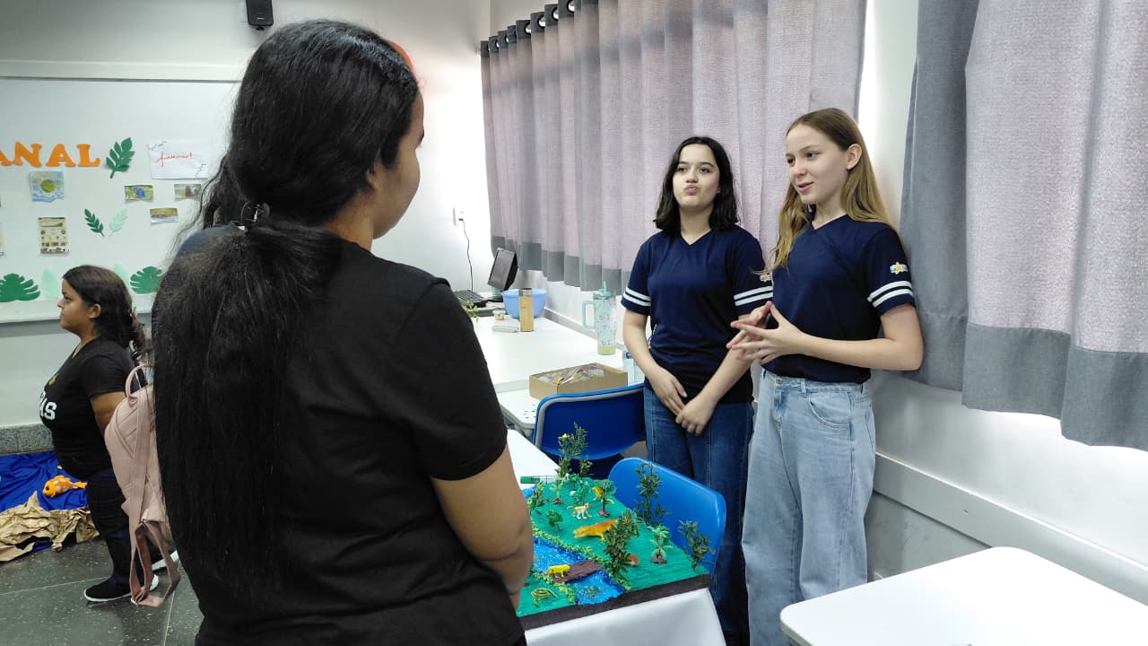 Feira do Conhecimento transforma alunos em protagonistas e fortalece conexões no Colégio La Salle Atec