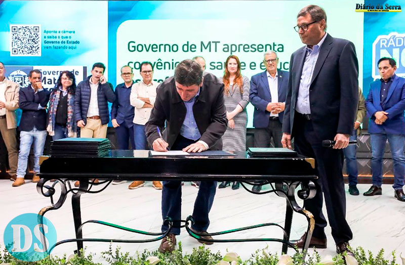 Governo firma convênios com municípios: “parceria faz diferença na ponta”, afirma prefeito de Tangará