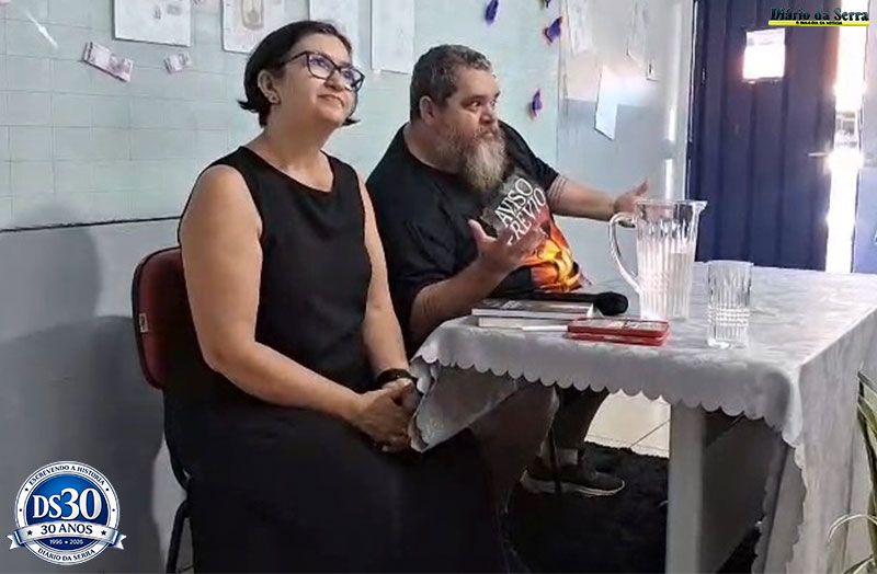 JADA TORRES – Escritor Luck Mamute visita escola em Tangará para roda de conversa com estudantes