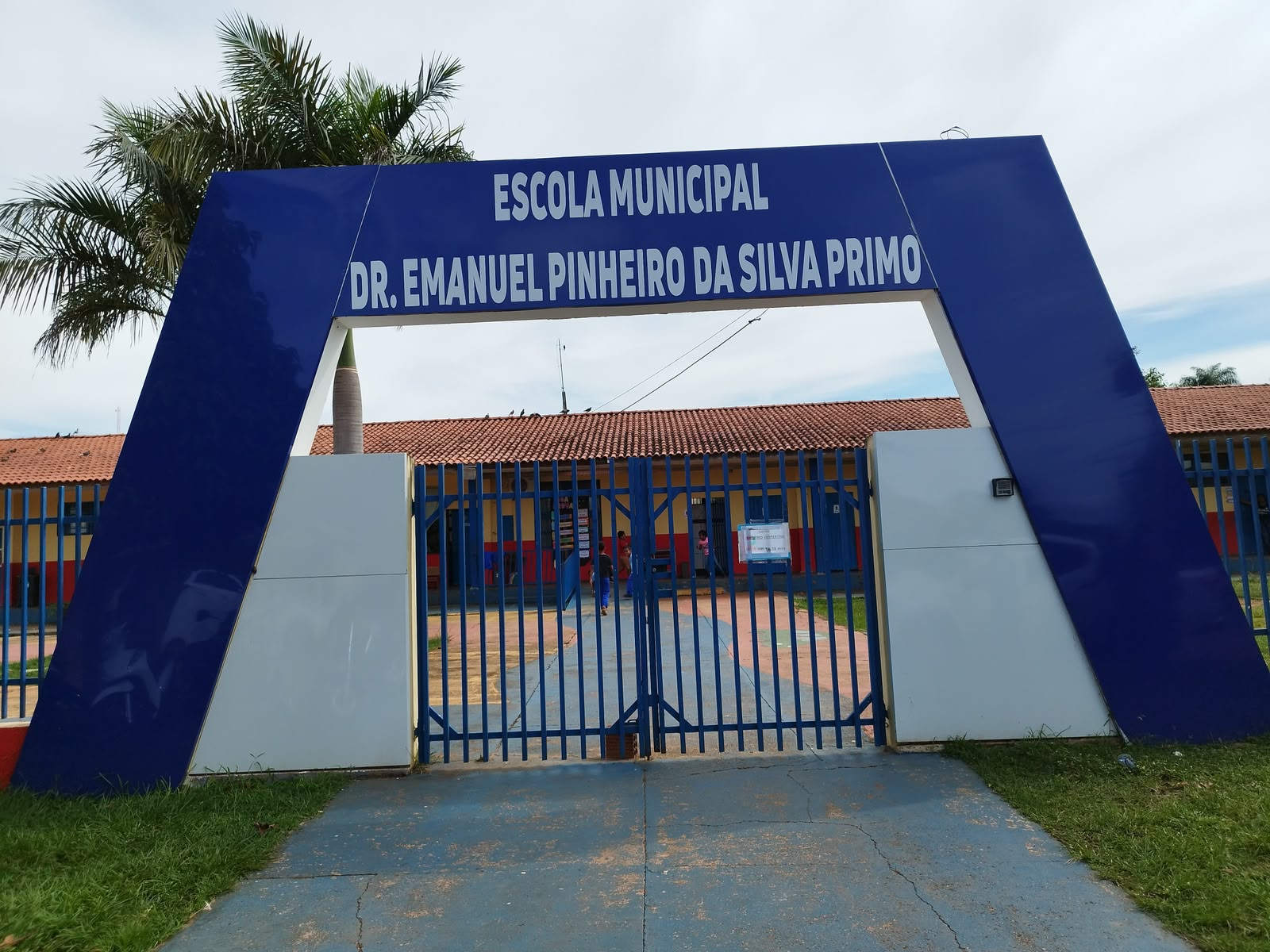 Professora recorre à Justiça e consegue suspender mudança em jornada imposta pela Prefeitura de Nortelândia