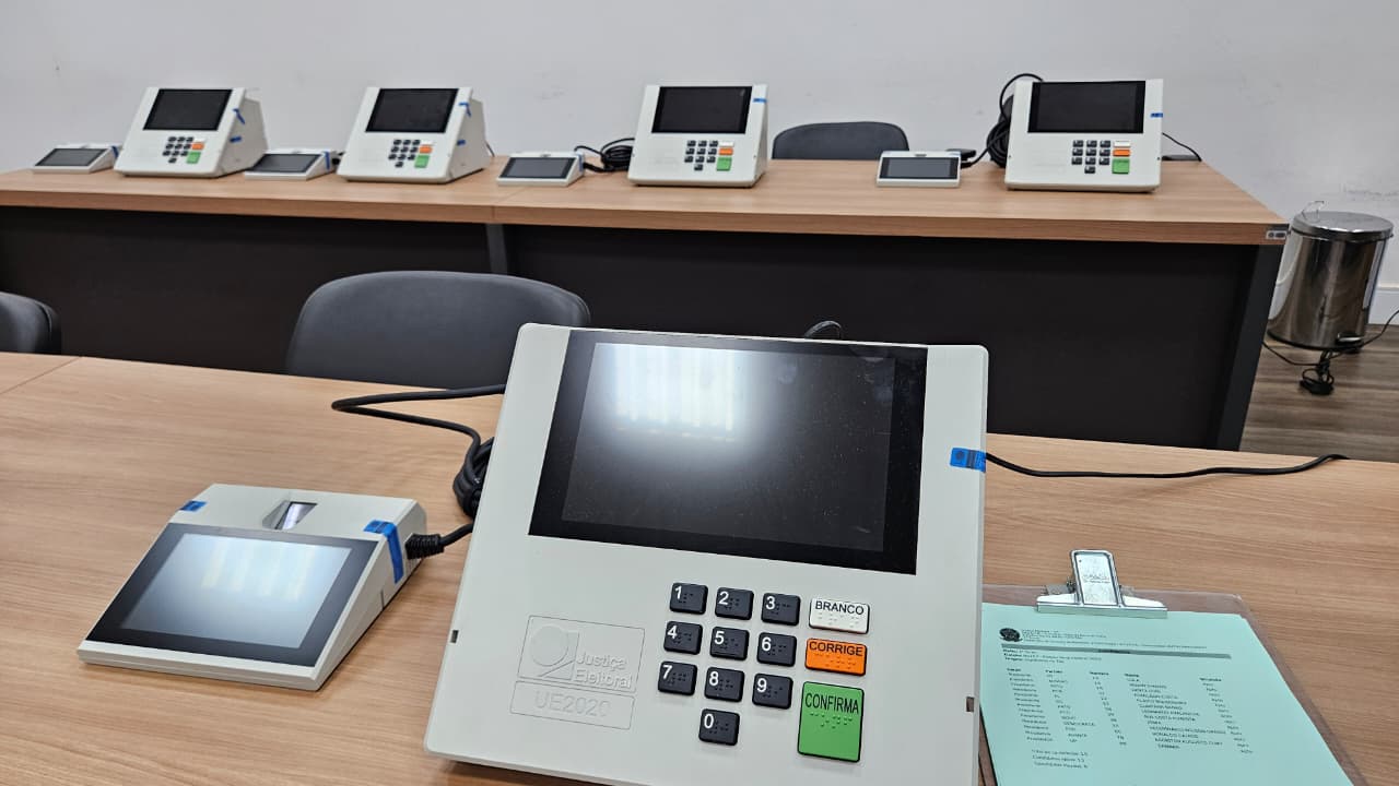 TANGARÁ DA SERRA - Justiça Eleitoral  realiza auditoria em  urnas antes das eleições