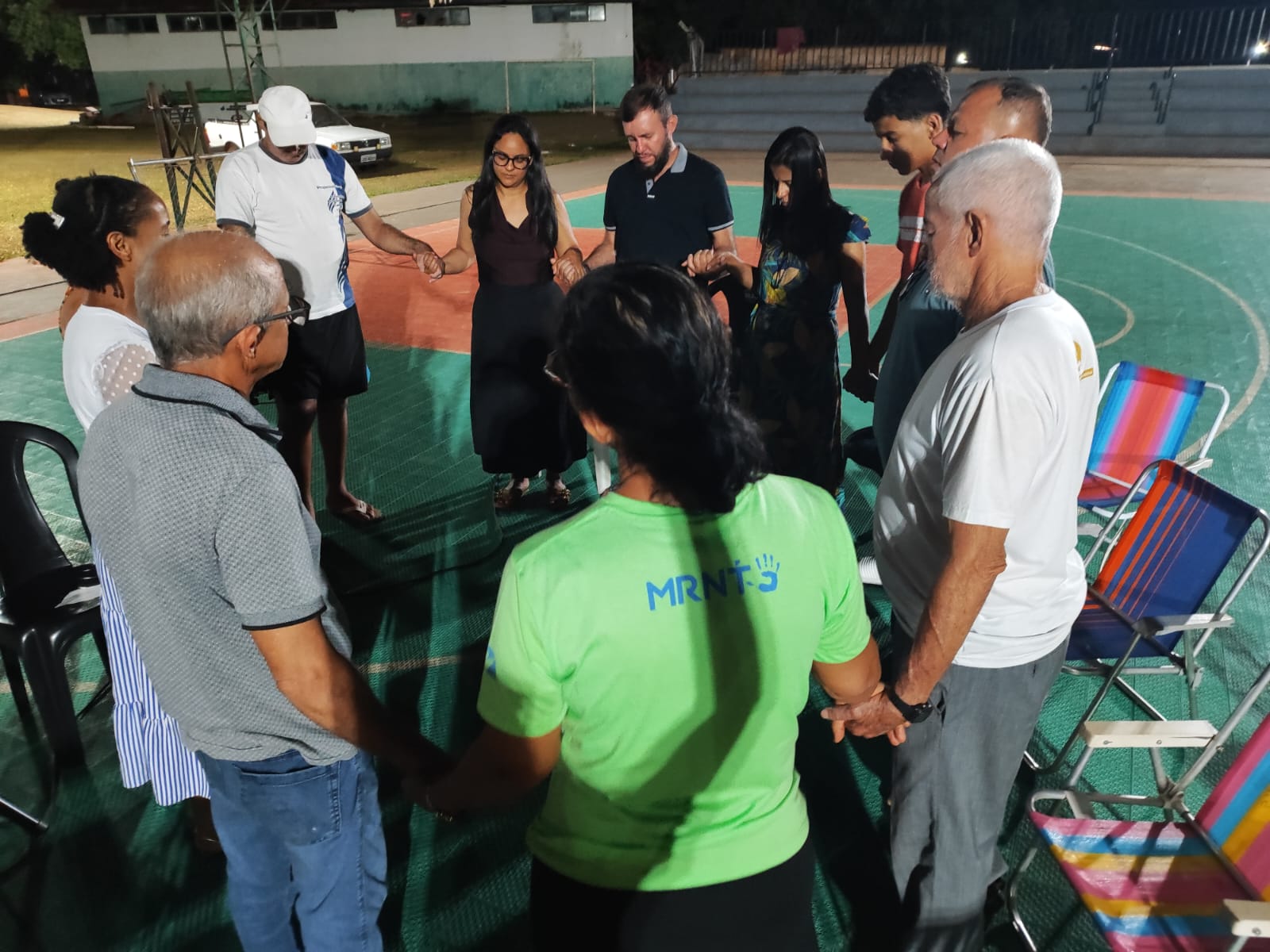 Vigília reúne cerca de 200 pessoas e anuncia evangelismo público em Tangará