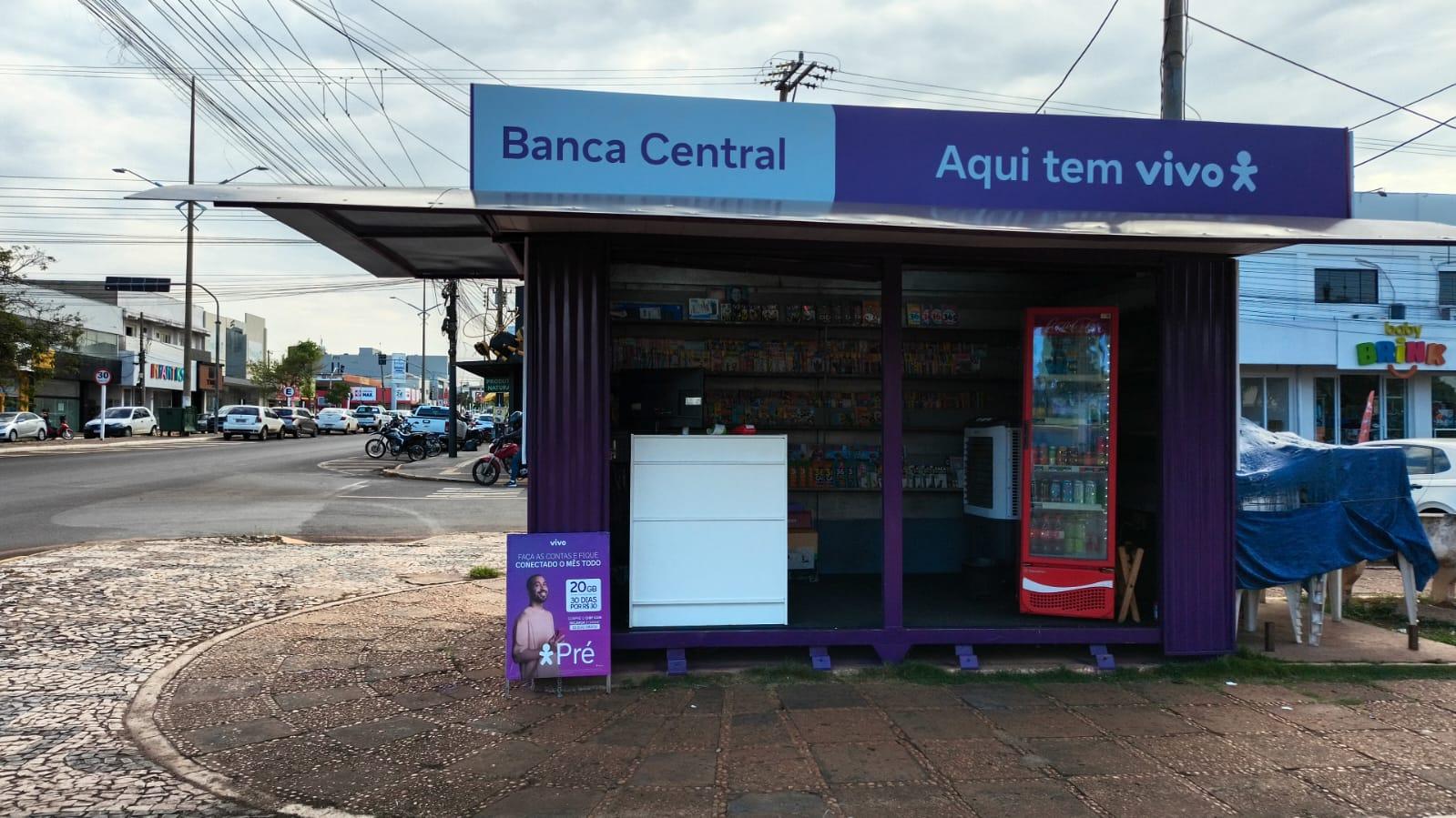 Atualmente, ele mantém a Banca Central